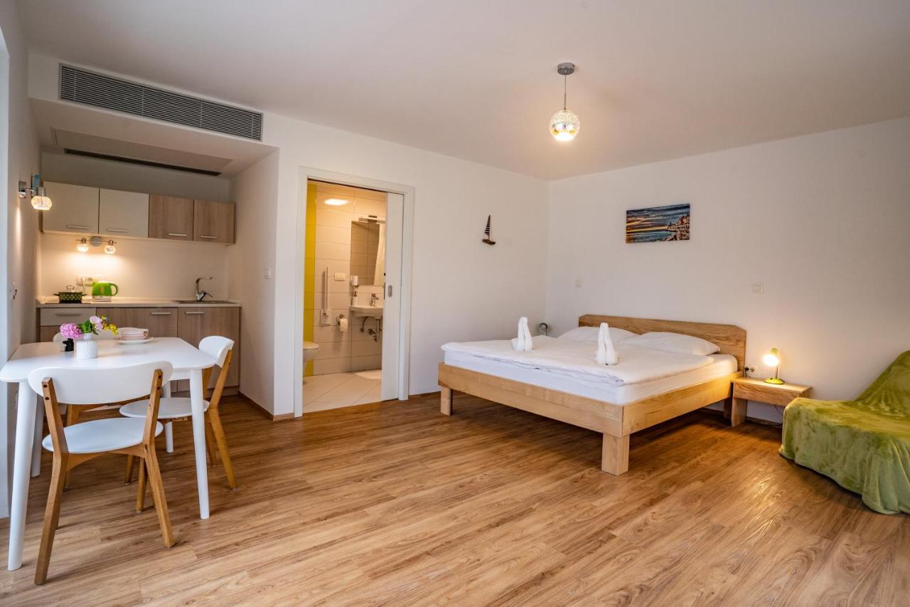 Accommodation Baron 卢布尔雅那 外观 照片